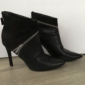 GUESS Ankle Bootie Stiletto Heel pointed toe